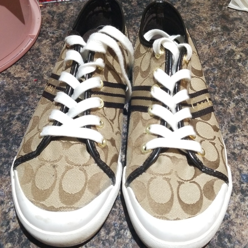 Coach shoes size 10